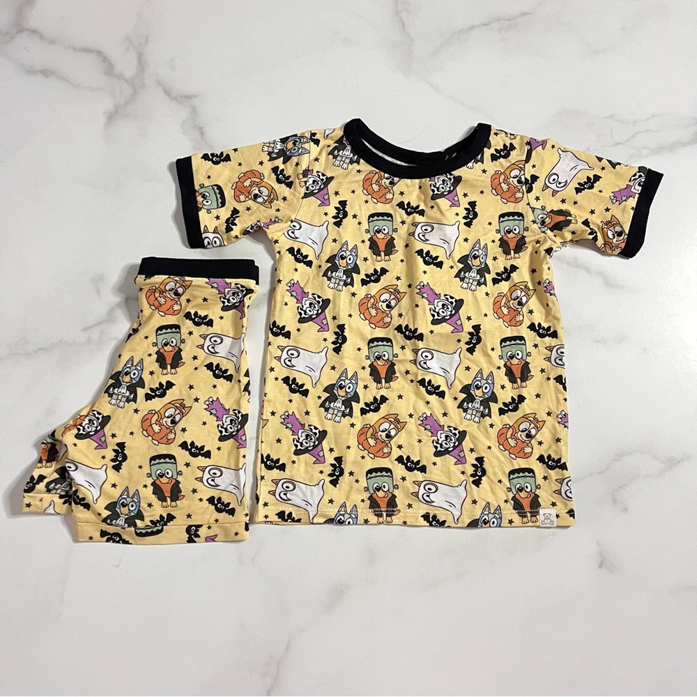 New Little Snuggles Bluey Halloween Bamboo Shorts Set 2T